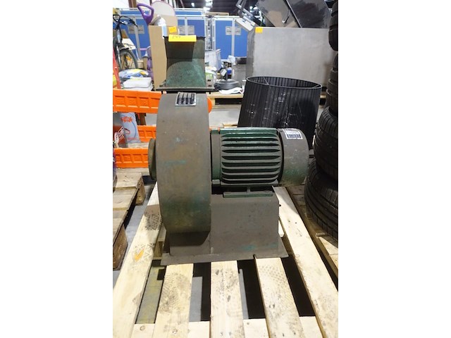 Turbine met motor - afbeelding 1 van  3