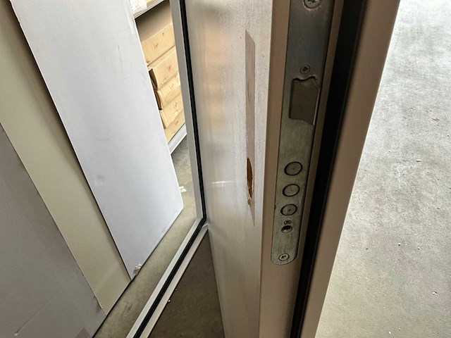 Turenwerke kozijn & deur aluminium wit - afbeelding 9 van  10