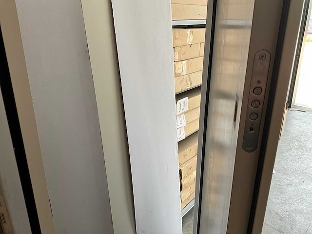 Turenwerke kozijn & deur aluminium wit - afbeelding 10 van  10
