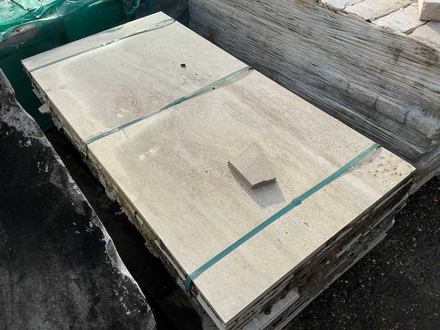 Turkse travertin tuintegels (40x) - afbeelding 2 van  3