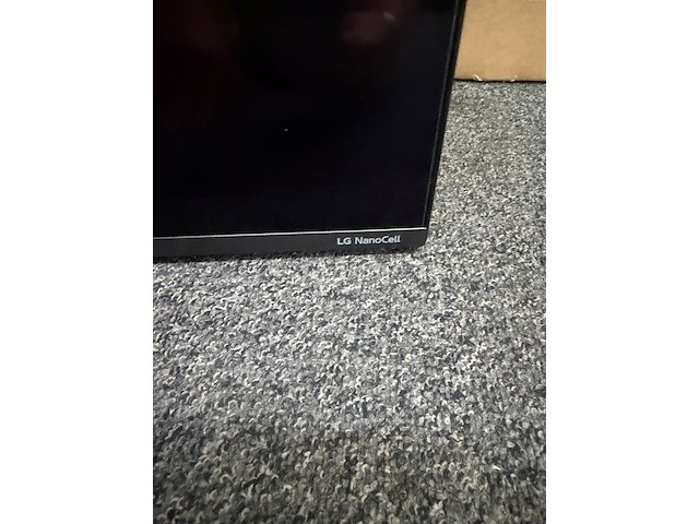 Tv - lg - afbeelding 2 van  3