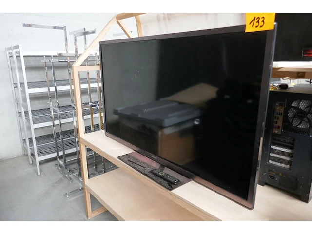Tv flatscreen big format philips - afbeelding 1 van  3