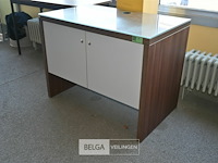 Tv-kast met glazen blad