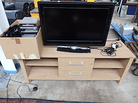 Tv + kast philips + serroundsysteem lemco - afbeelding 1 van  4