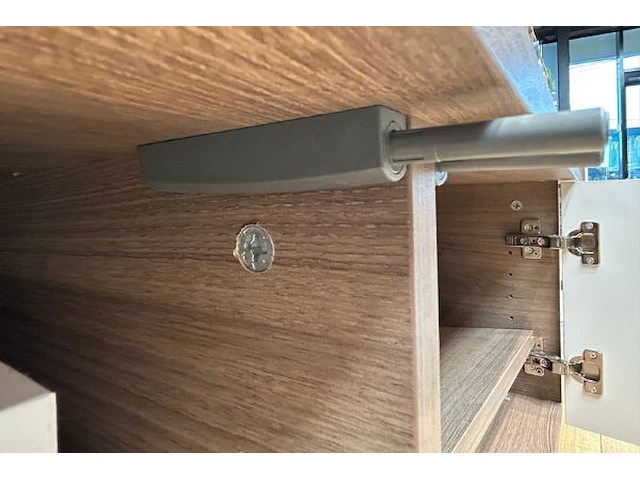 Tv-kast - afbeelding 3 van  9