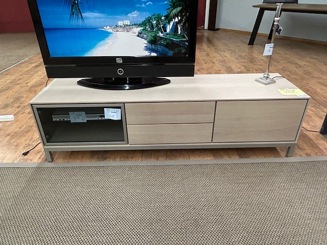 Tv kast - afbeelding 1 van  8