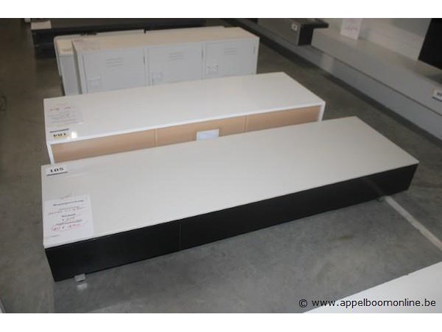 Tv meubel - afbeelding 1 van  3