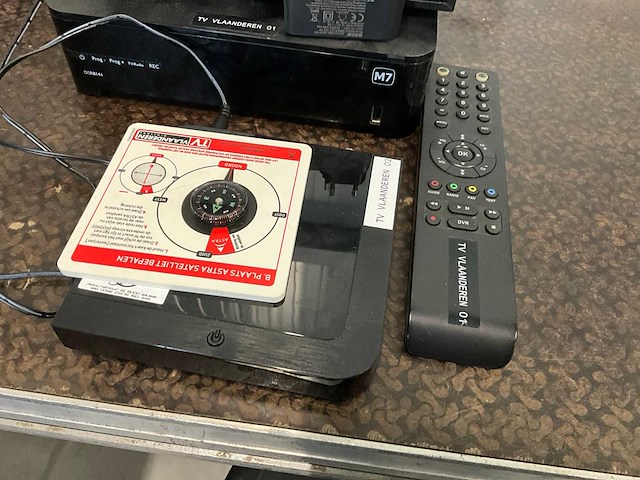 Tv vlaanderen decoders (3x) - afbeelding 2 van  3