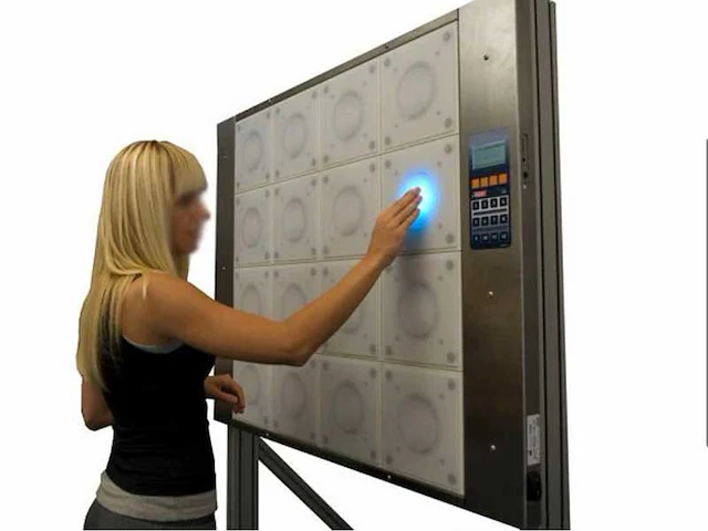 Twal interactieve digitale reflex- en reactiemuur - afbeelding 1 van  10