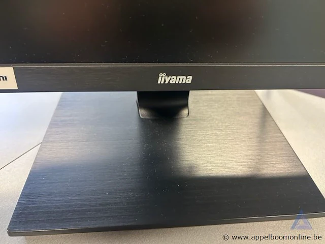 Twee monitoren iiyama, inclusief hp toetsenbord en logitech muis. werking niet gekend. - afbeelding 2 van  2