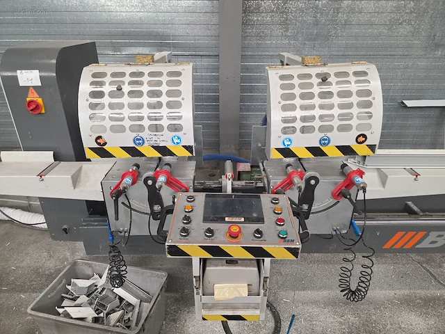 Tweekops-zaagmachine bsm - afbeelding 2 van  9