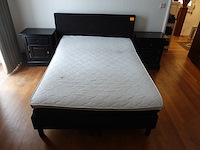 Tweepersoonsbed + 2x nachtkast - afbeelding 2 van  2