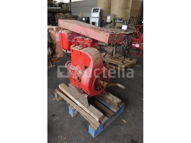 Tweetakt tractormotor - afbeelding 4 van  11