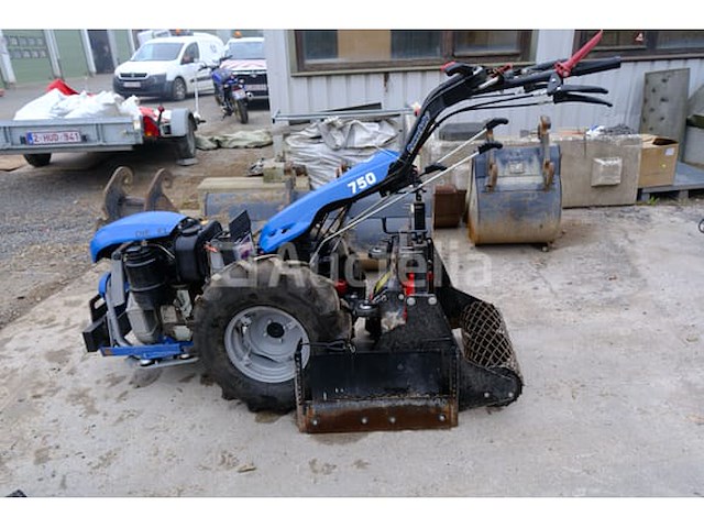 Tweewielige trekker + frees bcs 750 - afbeelding 11 van  27