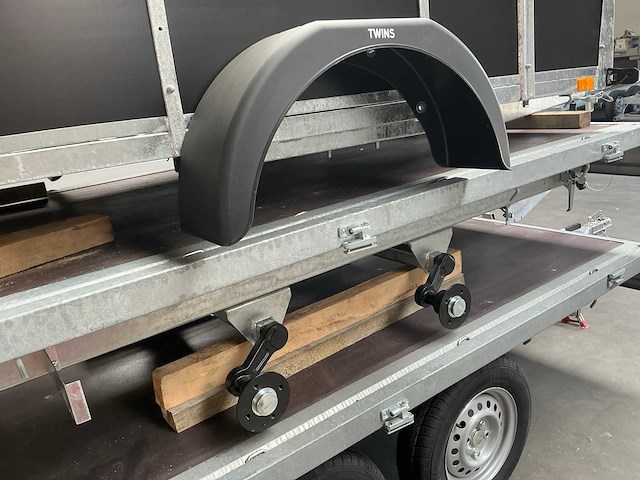 Twins trailer onafgewerkte aanhangwagen (3x) - afbeelding 9 van  11
