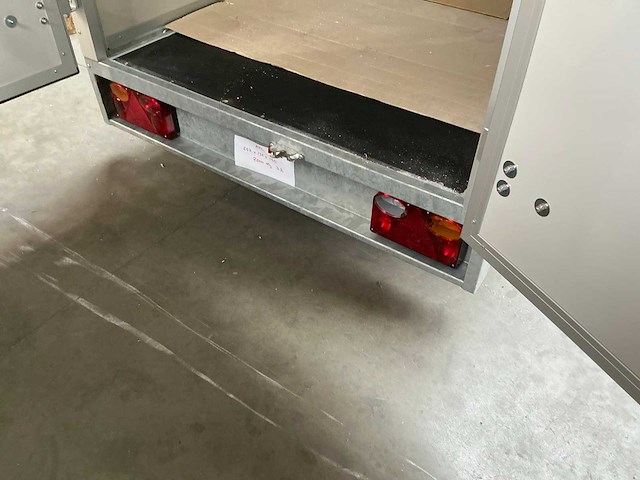 Twins trailers onafgewerkte aanhangwagen - afbeelding 4 van  10