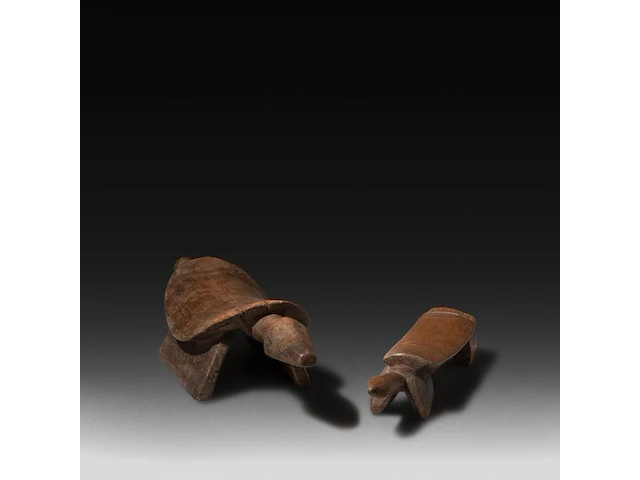 Two bembe tribal carved wooden phallic head rests, d.r. congo, l 53 cm (the largest) - afbeelding 1 van  5
