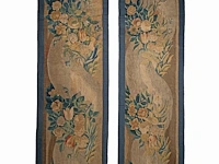 Two borders of 17thc flemish wall tapestries decorated with solomonic columns 316 x 47 cm. (124.40 x 18 1/2 in.) - afbeelding 4 van  4
