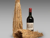 Two bottles of château lafite-rothschild, pauillac, 1957 - afbeelding 2 van  6