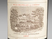 Two bottles of château lafite-rothschild, pauillac, 1957 - afbeelding 4 van  6