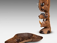 Two carved wooden african souvenirs with savanna wildlife sculpture: 59 cm. (23.23 in.), the platter: 62 cm. (24.41 in.)