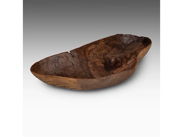 Two carved wooden african souvenirs with savanna wildlife sculpture: 59 cm. (23.23 in.), the platter: 62 cm. (24.41 in.) - afbeelding 15 van  18
