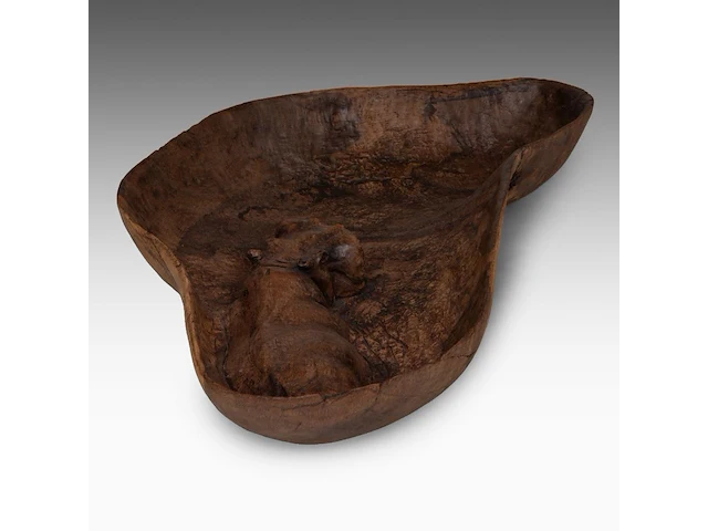 Two carved wooden african souvenirs with savanna wildlife sculpture: 59 cm. (23.23 in.), the platter: 62 cm. (24.41 in.) - afbeelding 17 van  18