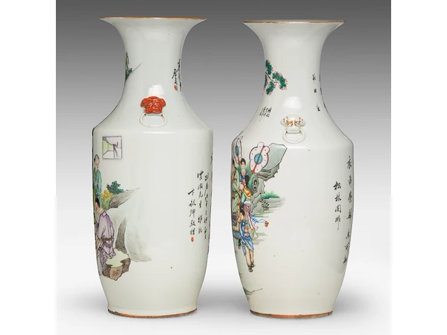 Two chinese famille rose vases, both decorated with a scene of playful boys and signed at the back, paired with lion head handles, republic period, h 58cm - afbeelding 2 van  6
