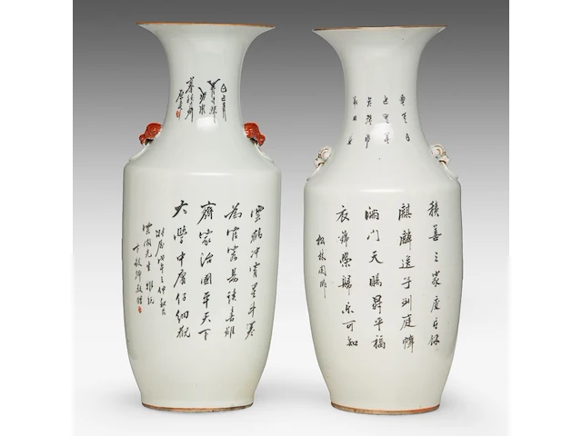 Two chinese famille rose vases, both decorated with a scene of playful boys and signed at the back, paired with lion head handles, republic period, h 58cm - afbeelding 3 van  6