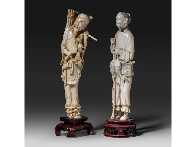 Two chinese ivory sculptures of fishermen, late qing dynasty (1850-1912), ivory h 25 cm - ivory 370g / ivory h 24 cm - total weight 477g (+) - afbeelding 2 van  8