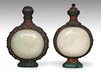 Two chinese-mongolian silver flasks embellished with jade plaques and other gemstones, late qing dynasty, h 22,7 - 24,4 cm