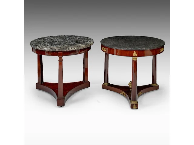 Two fine empire period mahogany gueridons, ca. 1810 76 x 80 cm. (29.92 x 31 1/2 in.) - afbeelding 1 van  7