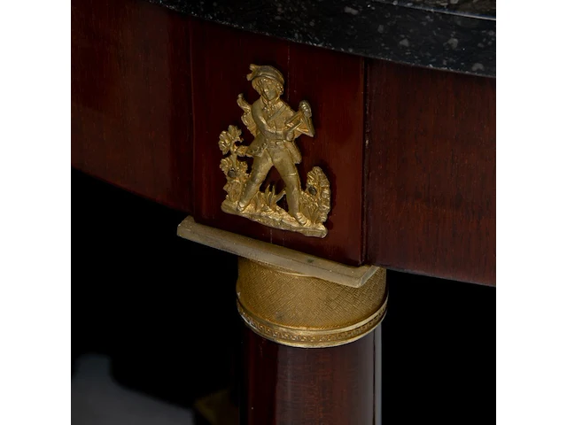 Two fine empire period mahogany gueridons, ca. 1810 76 x 80 cm. (29.92 x 31 1/2 in.) - afbeelding 6 van  7