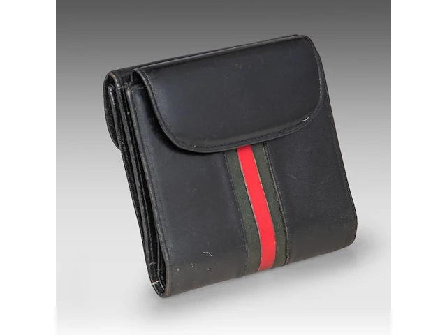 Two gucci shoulder bags and matching wallets, and two matching silk scarves - afbeelding 6 van  18