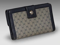 Two gucci shoulder bags and matching wallets, and two matching silk scarves - afbeelding 8 van  18