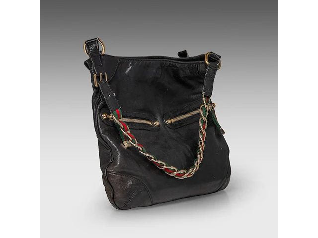 Two gucci shoulder bags and matching wallets, and two matching silk scarves - afbeelding 12 van  18