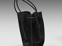 Two gucci shoulder bags and matching wallets, and two matching silk scarves - afbeelding 17 van  18