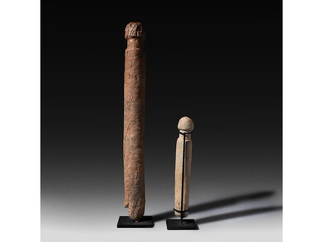 Two interesting carved stone phallus fertility statues, bura culture, burkina faso, h 38 - 70 cm - afbeelding 3 van  4