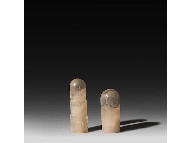 Two interesting rock crystal lingams, khmer, cambodia, h 7,5 cm (tallest) - afbeelding 1 van  5