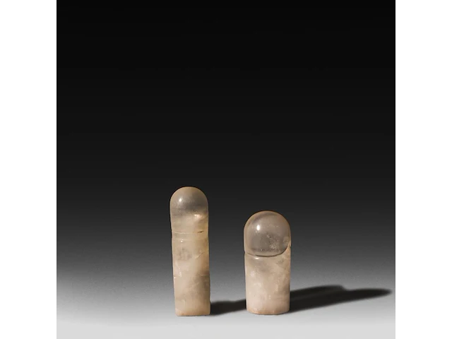 Two interesting rock crystal lingams, khmer, cambodia, h 7,5 cm (tallest) - afbeelding 2 van  5