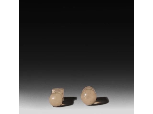 Two interesting rock crystal lingams, khmer, cambodia, h 7,5 cm (tallest) - afbeelding 5 van  5