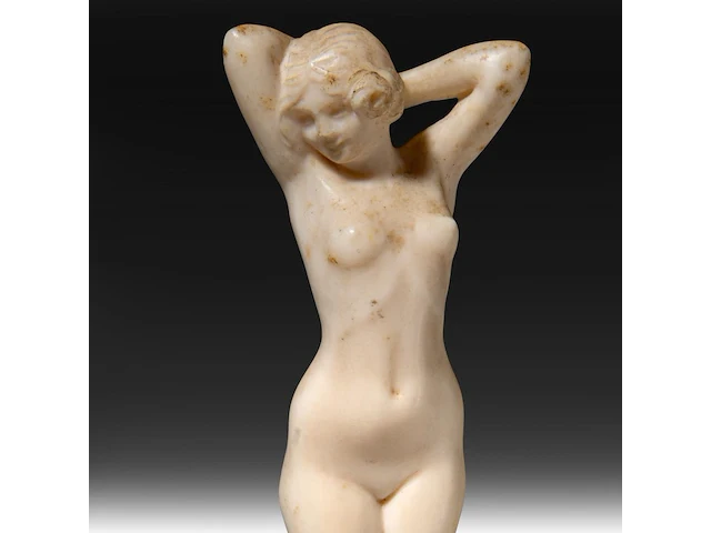Two ivory art deco nude sculptures by joe descomps (1869-1950), signed, interwar period, total h 16 cm - ivory h 11 cm - 161g / total h 9,5 cm - ivory h 8,5 cm - 83g (+) - afbeelding 17 van  17