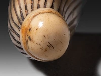 Two japanese bone netsuke of rats, edo period (19thc), w 3,5 cm / w 7,2 cm - afbeelding 11 van  11