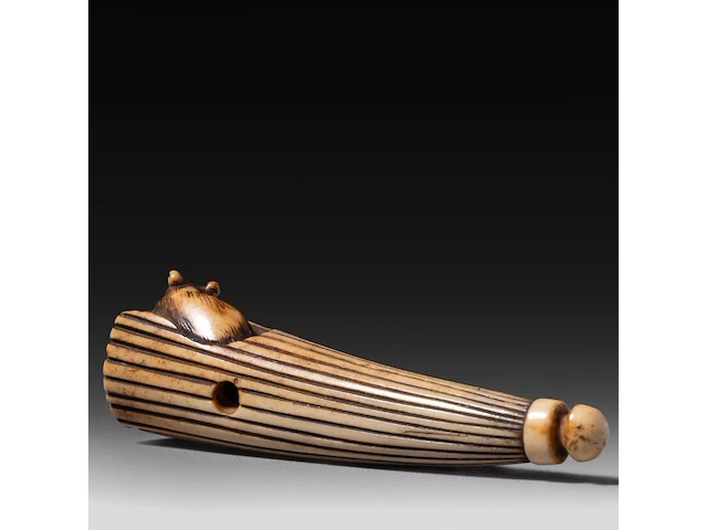 Two japanese bone netsuke of rats, edo period (19thc), w 3,5 cm / w 7,2 cm - afbeelding 9 van  11