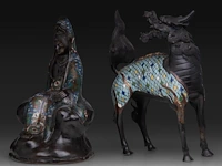 Two japanese champlevé enameled bronzes, one depicting a kirin, the other kannon, meiji period (1868-1912), both h 35 cm - afbeelding 2 van  8