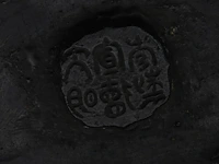 Two japanese champlevé enameled bronzes, one of kannon, the other an immortal, meiji period (1868-1912), h 45 cm / h 42 cm - afbeelding 8 van  8