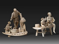 Two japanese ivory okimono of fathers with their sons, meiji period (1868-1912): one of a farmer and his son gathering eggs, with a goose and baskets, on an oval base (signed); the other of a father seated on a bench wit - afbeelding 6 van  8