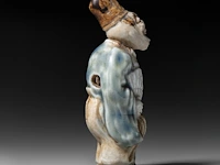 Two japanese netsuke, one staghorn and the other hirado, meiji period (1868-1912), both h 6,5 cm - afbeelding 12 van  15