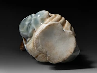 Two japanese netsuke, one staghorn and the other hirado, meiji period (1868-1912), both h 6,5 cm - afbeelding 14 van  15