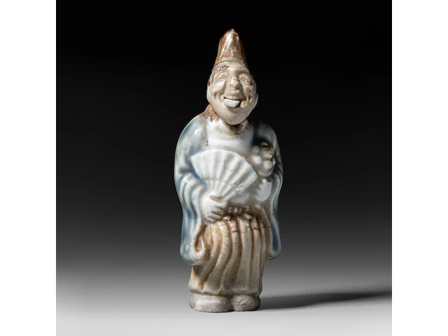 Two japanese netsuke, one staghorn and the other hirado, meiji period (1868-1912), both h 6,5 cm - afbeelding 15 van  15